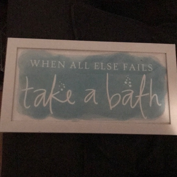 Hobby Lobby Other - Bathroom wall decor